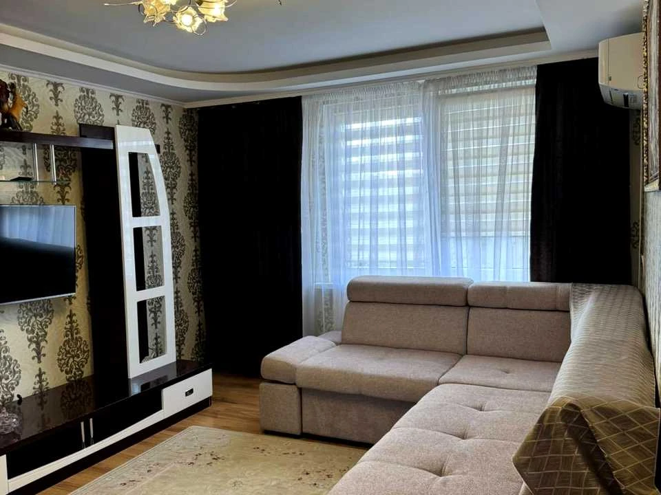 Apartment. Odessa, Balkivska Street