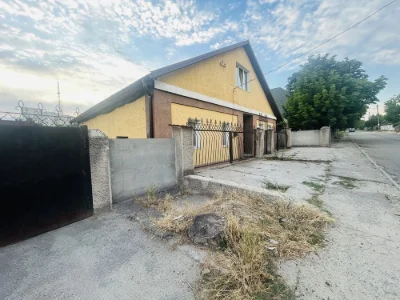 Продається будинок в центрі міста, 133 кімнат