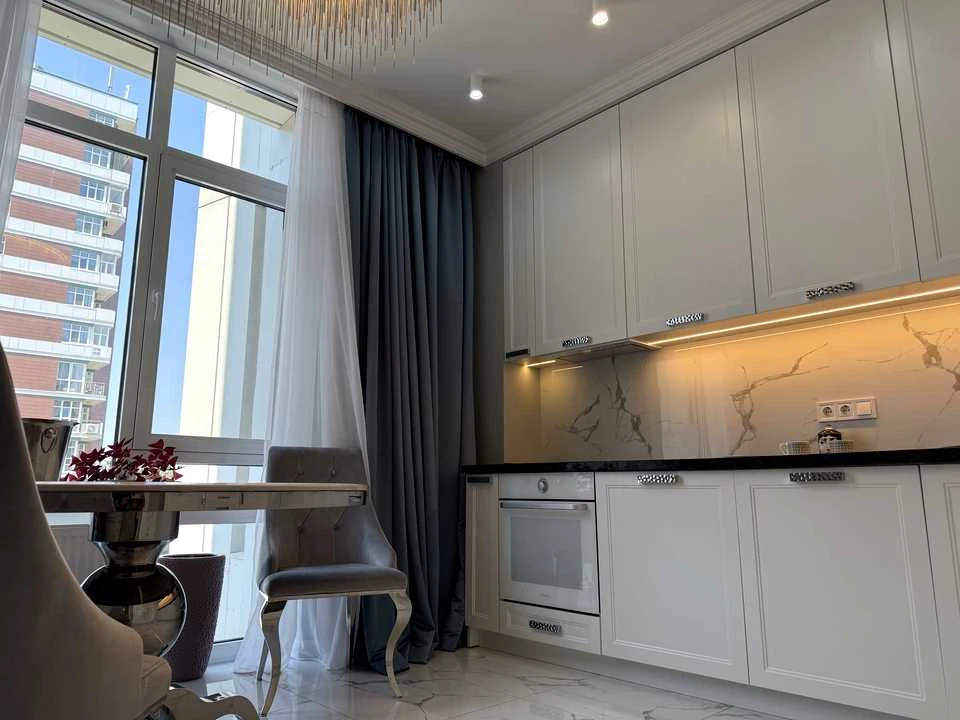 Apartment. Kyiv, Saperne Pole Street
