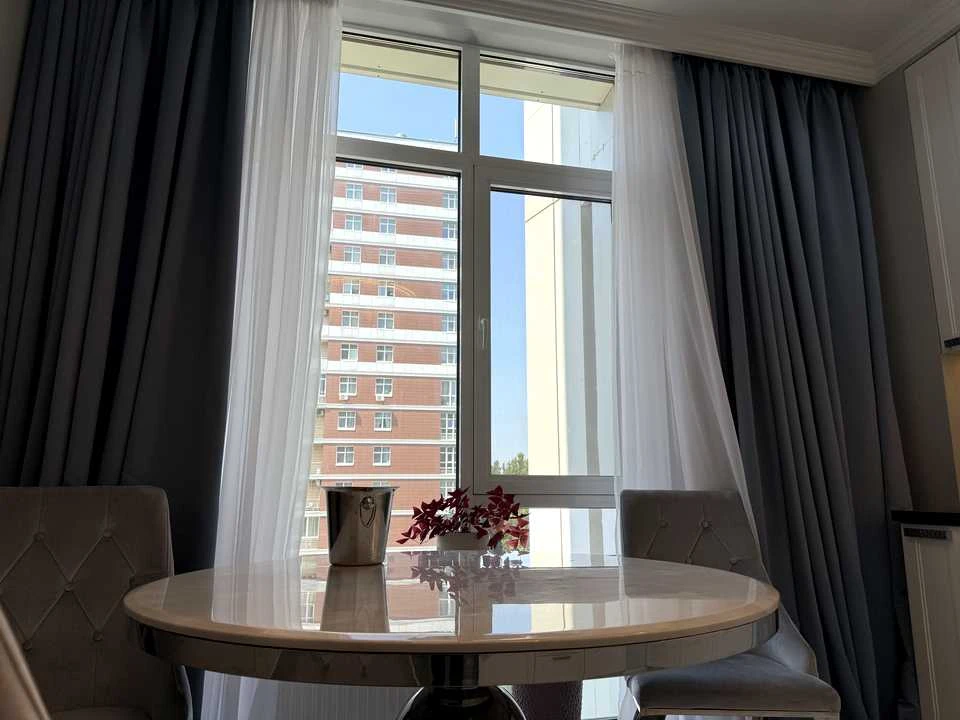 Apartment. Kyiv, Saperne Pole Street