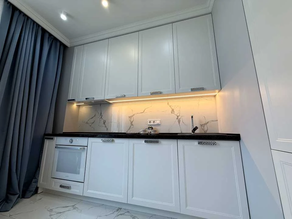Apartment. Kyiv, Saperne Pole Street