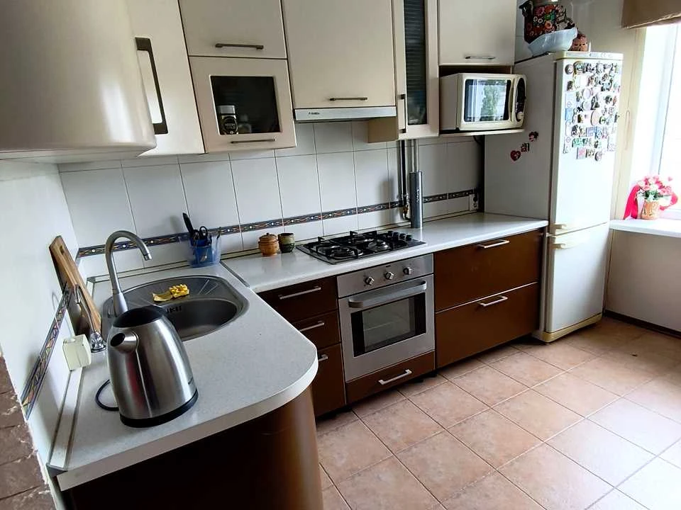 Apartment. Dnipro, Solnechnaya Naborozhna st.
