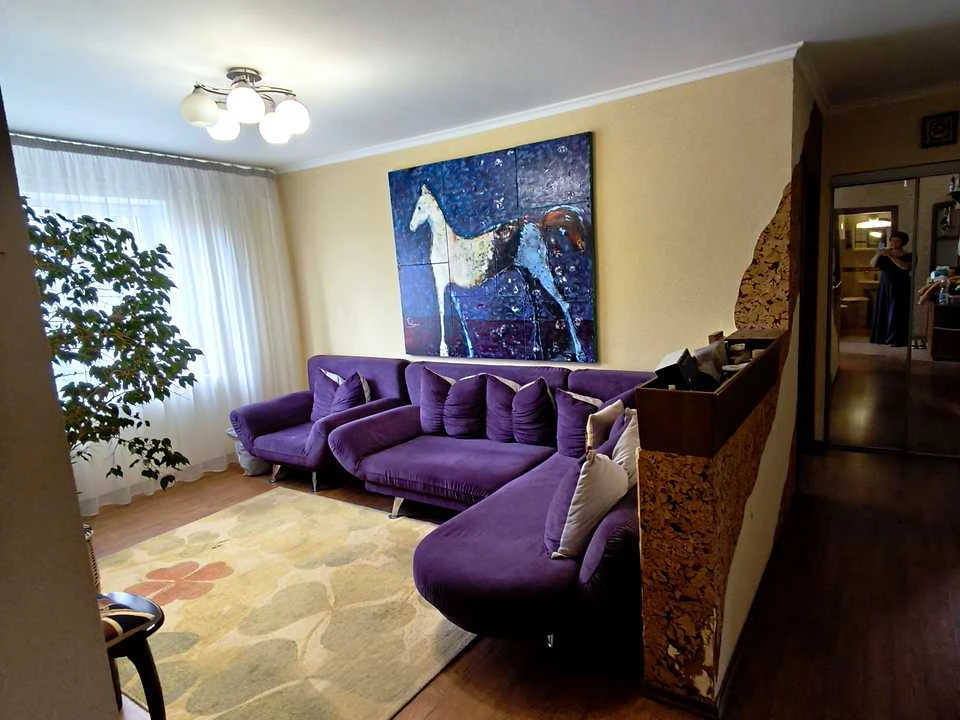 Apartment. Dnipro, Solnechnaya Naborozhna st.