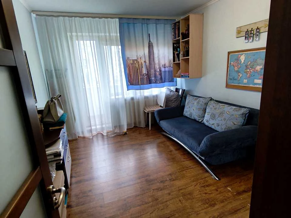 Apartment. Dnipro, Solnechnaya Naborozhna st.