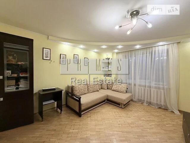 For sale 3-room apartment 80 sq. m. on Dragomanova street 15A • ID 346