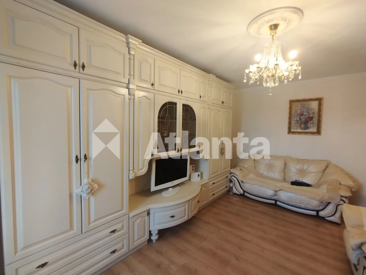 2 кімн. кв.; загал. пл. 51,8 м2; пом. 6/10.; метро Голосіївська.