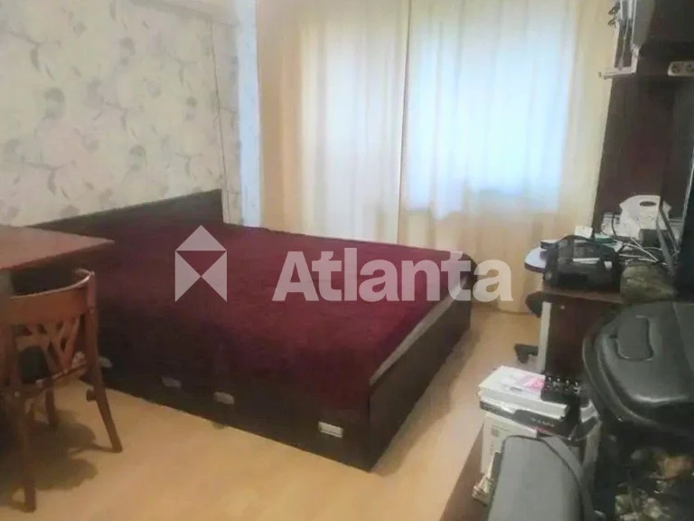 2 rooms; total area 38.4 sq m; floor 3/5; Holosiivsky Prospect.