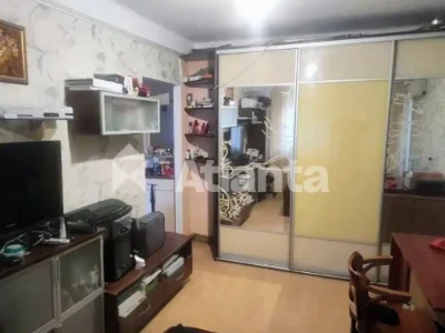 2 rooms; total area 38.4 sq m; floor 3/5; Holosiivsky Prospect.
