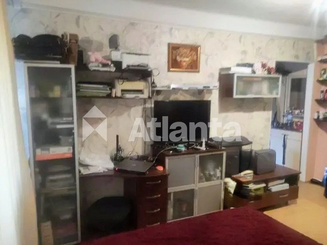 2 rooms; total area 38.4 sq m; floor 3/5; Holosiivsky Prospect.