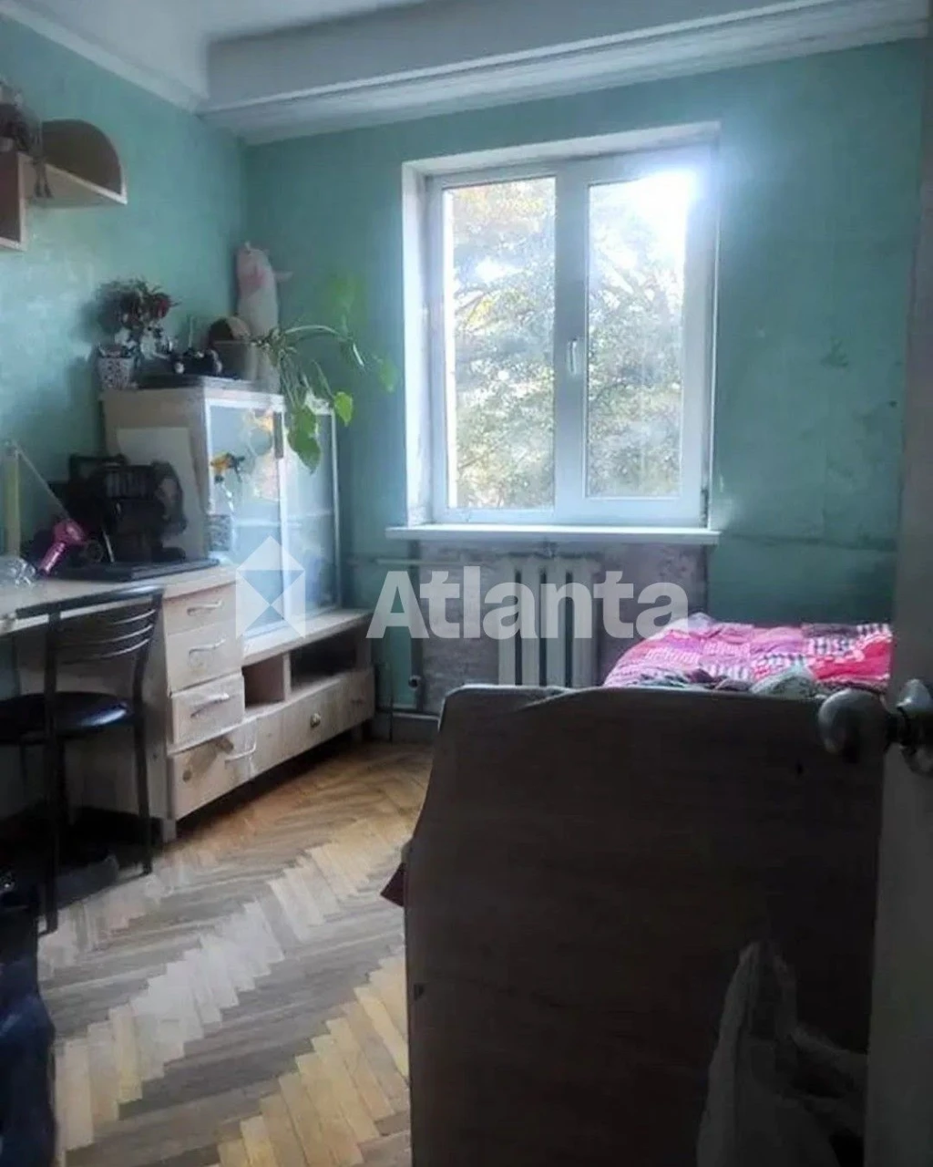 2 rooms; total area 38.4 sq m; floor 3/5; Holosiivsky Prospect.