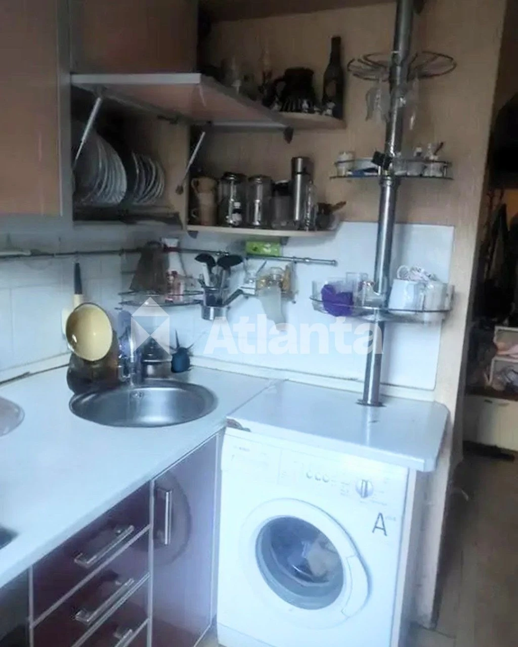 2 rooms; total area 38.4 sq m; floor 3/5; Holosiivsky Prospect.