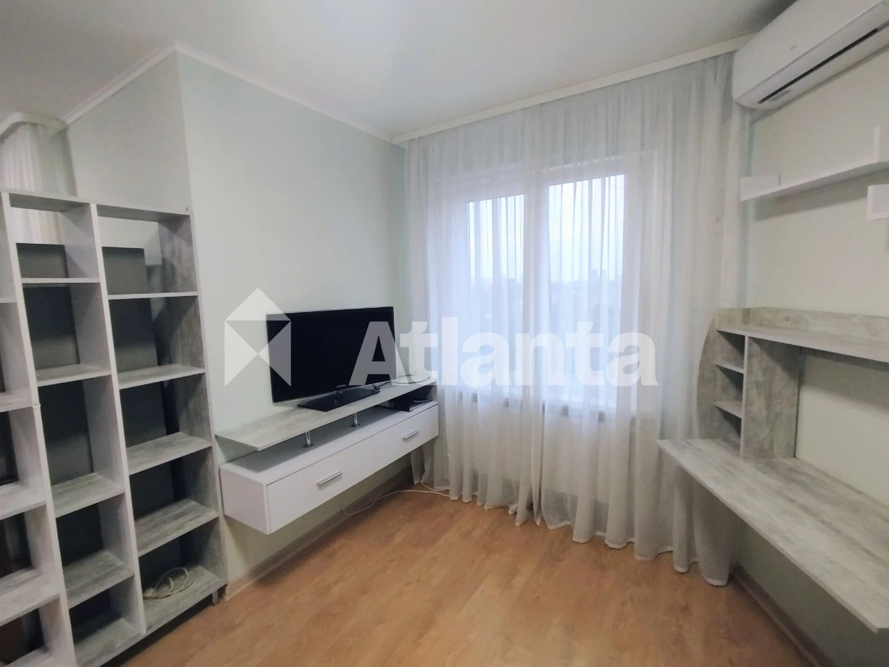 1 room, 33 sq.m; floor 14/24; Street of Semyon Kysh. Metro "Idoprom".