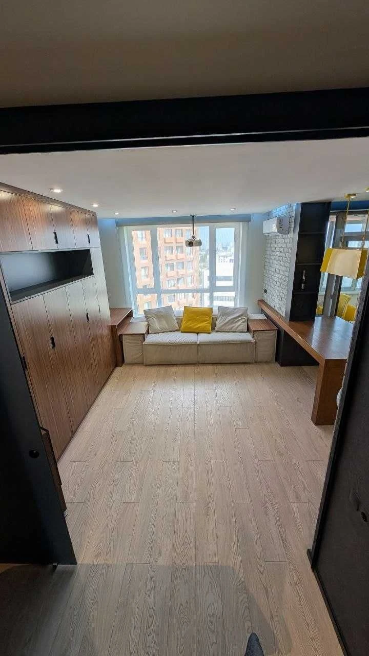 One-bedroom apartment in L-quarter residential complex