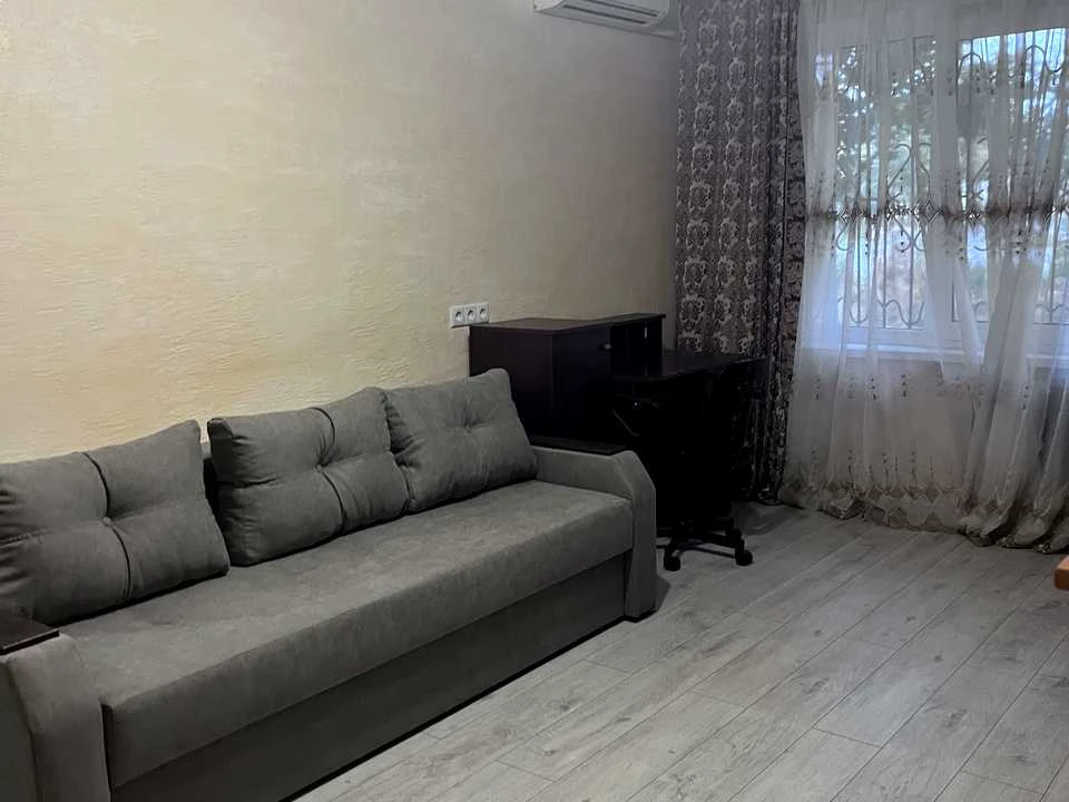 Apartment. Odessa, Heroï Oboрони Одеси Street
