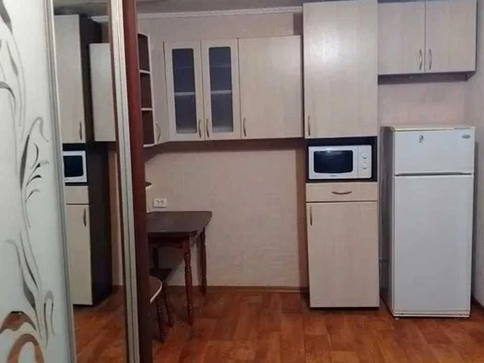 Apartment. Poltava, Velikotirnenska st.