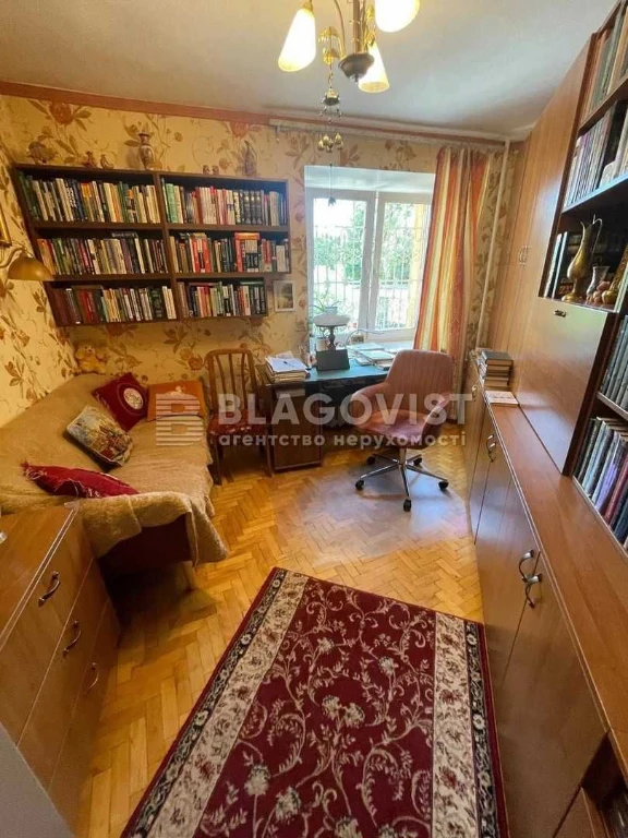 4 bedroom apartment 75 sq m, Demianka, Strategichne Shose, 15