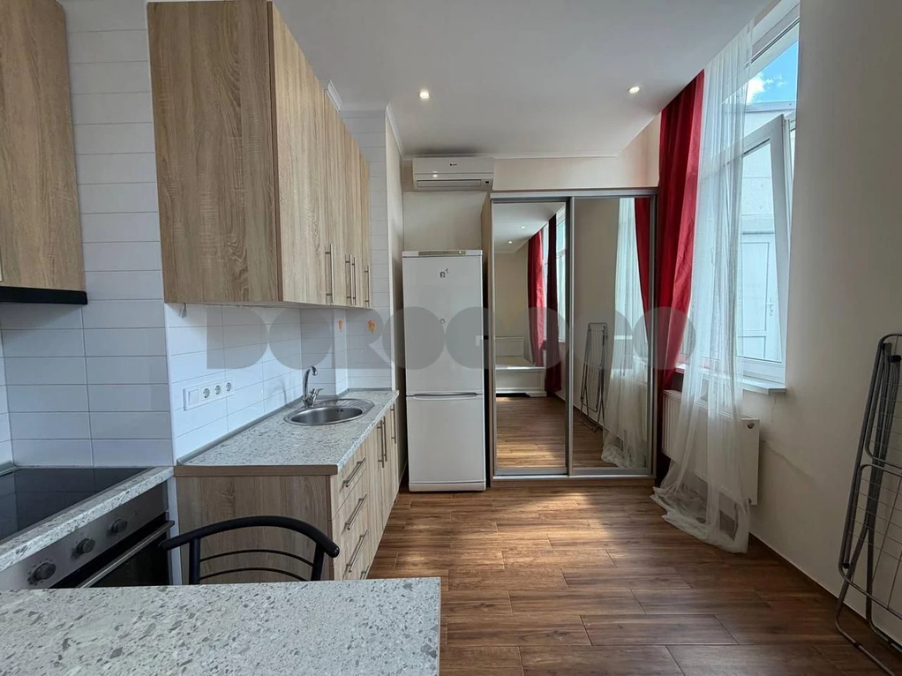 Продаж Смарт Квартири Світлицького 35