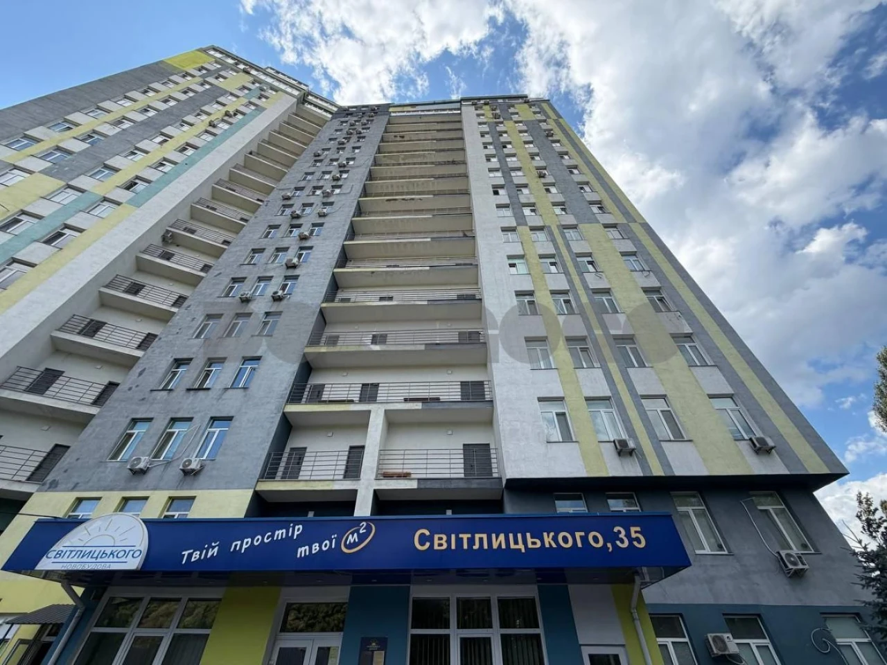 Продаж Смарт Квартири Світлицького 35