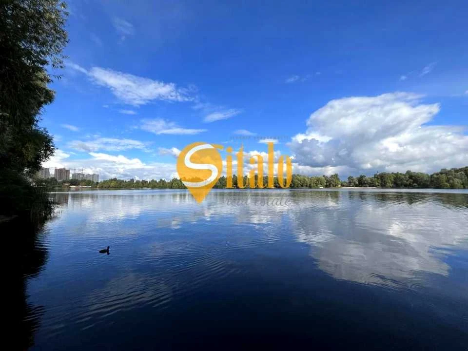 Квартира. Київ, 56-та Садова вул.