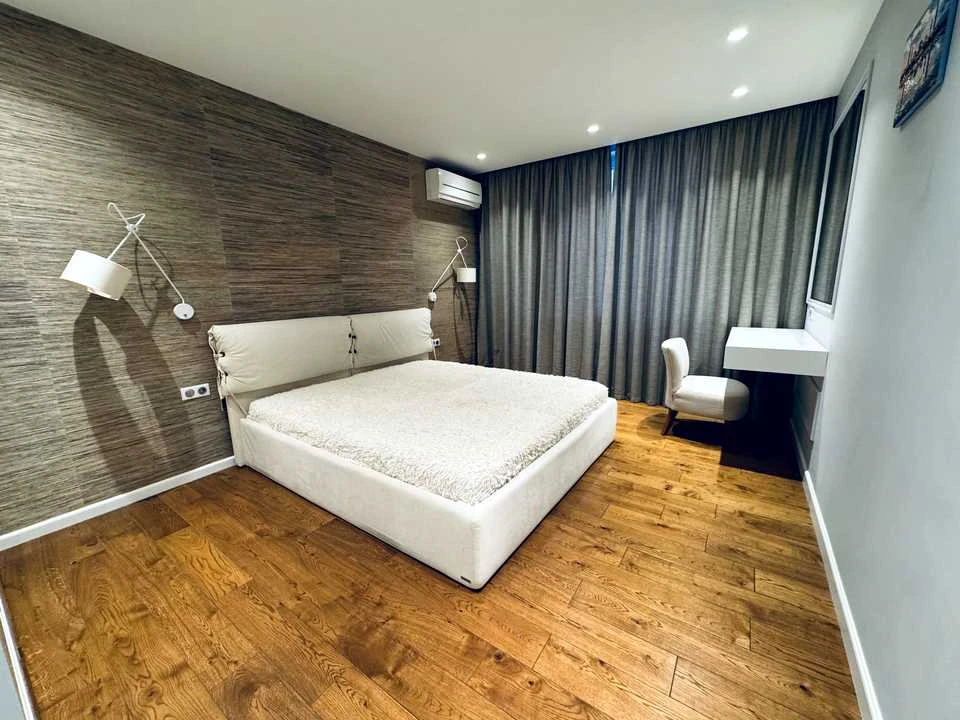 Apartment. Yuliya Zdanovskaya st, Kyiv