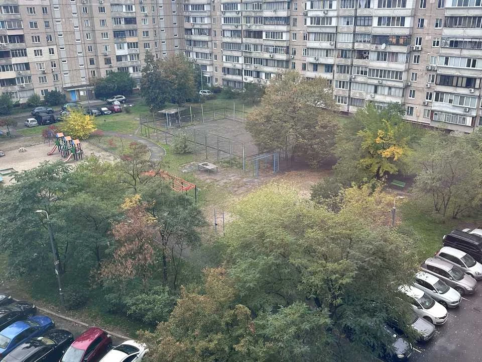 Apartment. Trostyanetska Street, Kyiv