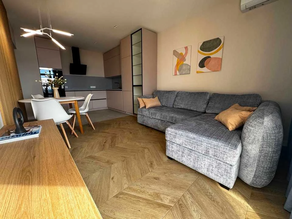 Apartment. Salutna St, Kyiv