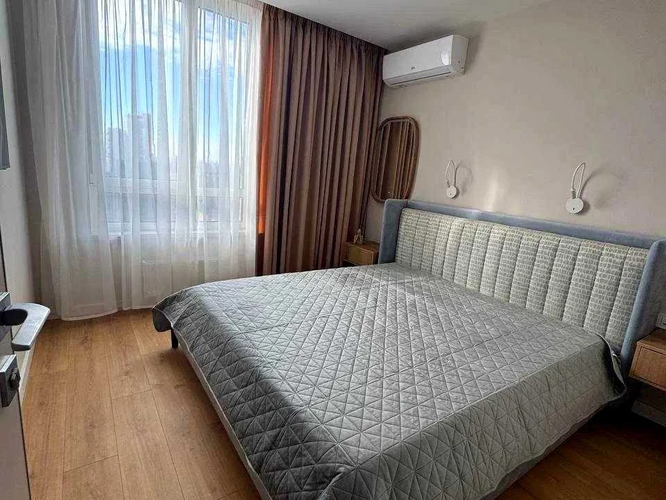 Apartment. Salutna St, Kyiv