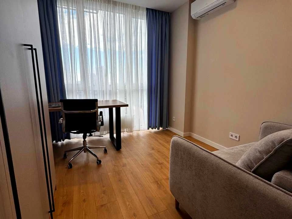 Apartment. Salutna St, Kyiv