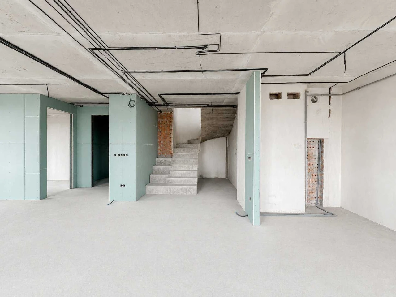 Продаж 4-кімнатної двоповерхової квартири в ЖК Well Home