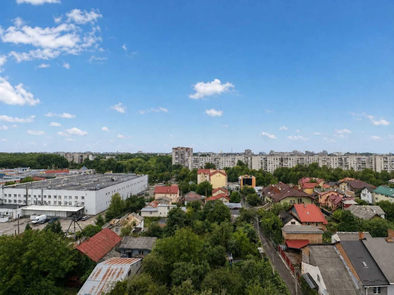 Продаж 4-кімнатної двоповерхової квартири в ЖК Well Home