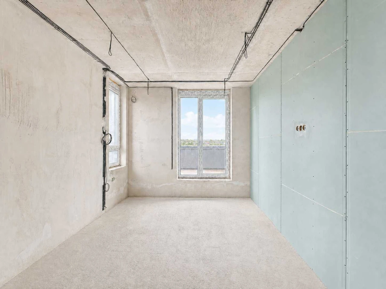 Продаж 4-кімнатної двоповерхової квартири в ЖК Well Home