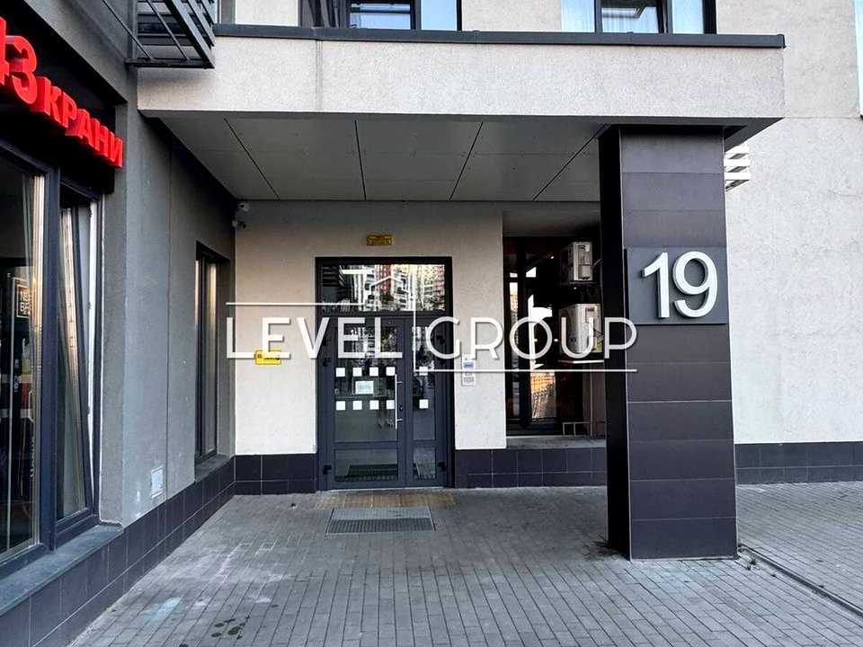 Apartment. Vsevoloda Zmiienka st.