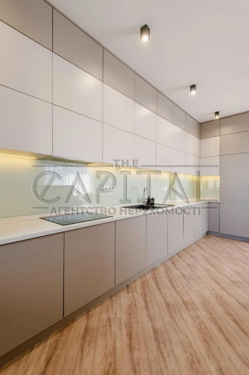 Sale of a renovated designer apartment PECHERSK CENTER Residence