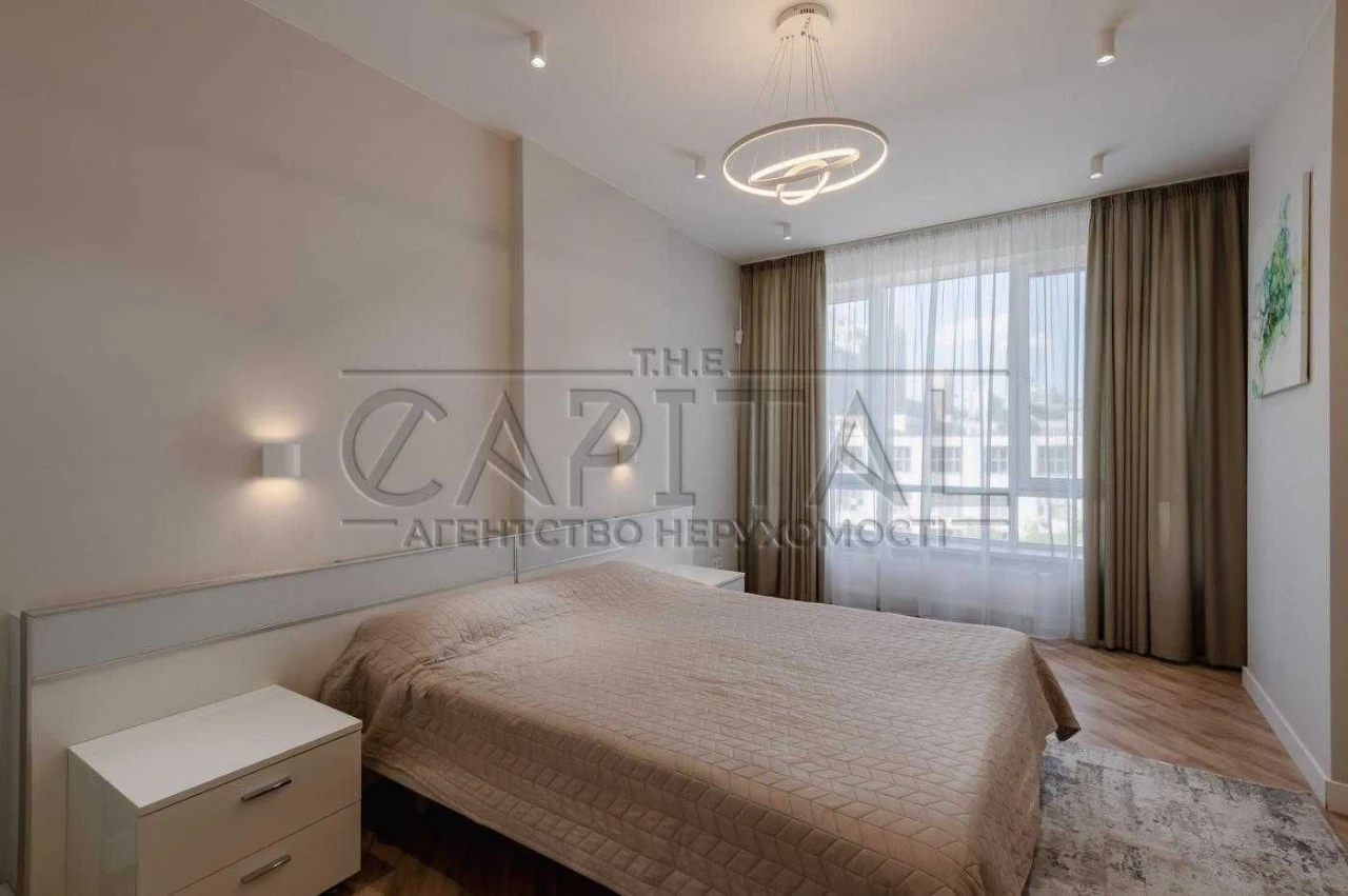 Sale of a renovated designer apartment PECHERSK CENTER Residence