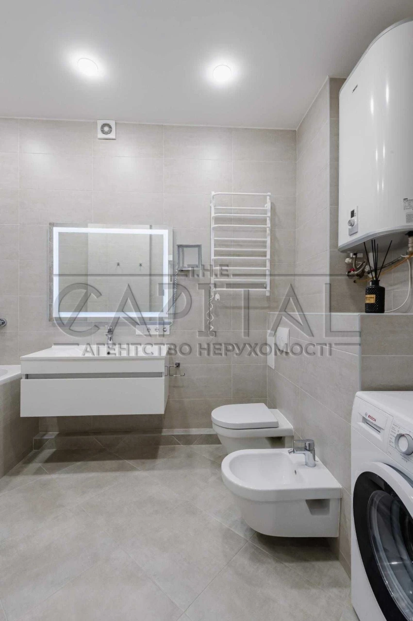 Sale of a renovated designer apartment PECHERSK CENTER Residence