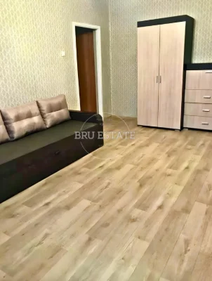 Продаж 2 к квартири Харківська Позняки 7й поверх Газ 51 м
