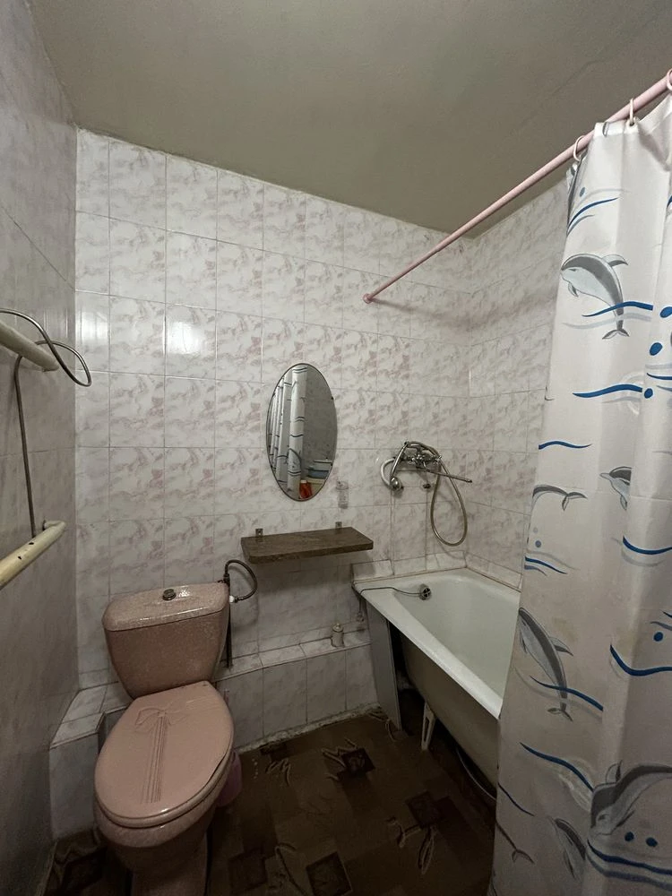 Продається 1-кімнатна квартира, вулиця Незалежності (Тітова)