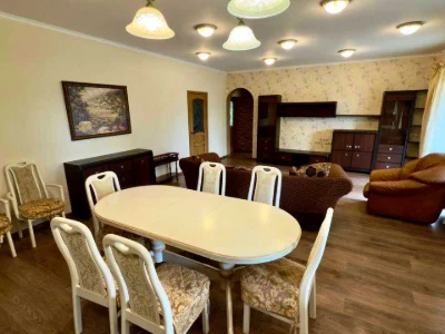 House. Kyiv, 50A Sadova St.