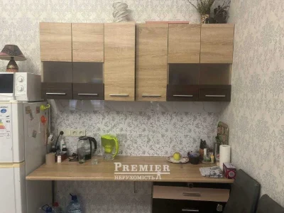 Продається однокімнатна квартира на вулиці Дегтяр