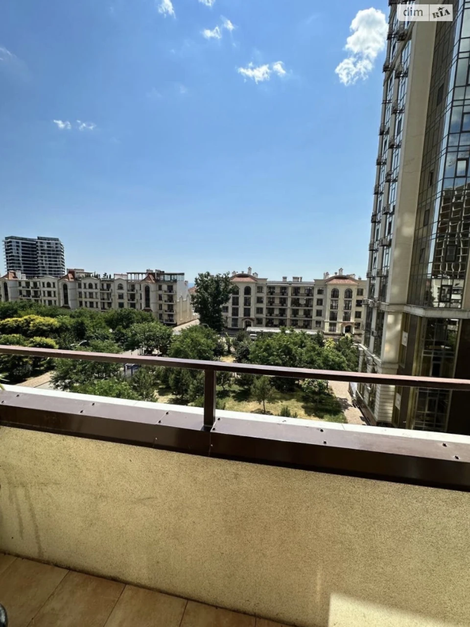 Long-Term Rental Apartment in Arcadia