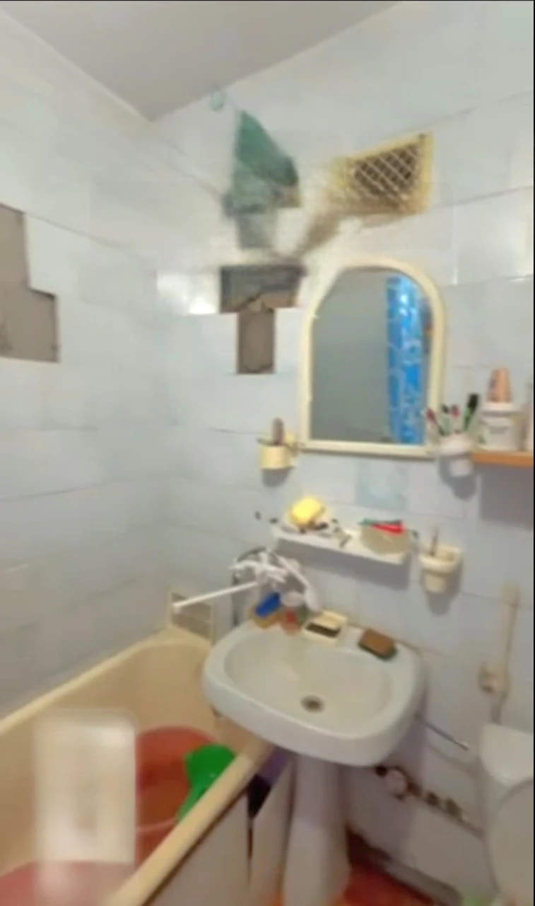 For sale 2-bedroom apartment on Cosmonauts st, 3/5