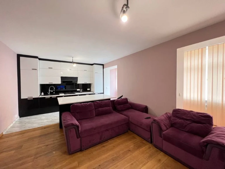 For Sale: 3-room new building in the area of the TSC Prospekt, 2nd floor (96 sq.m)