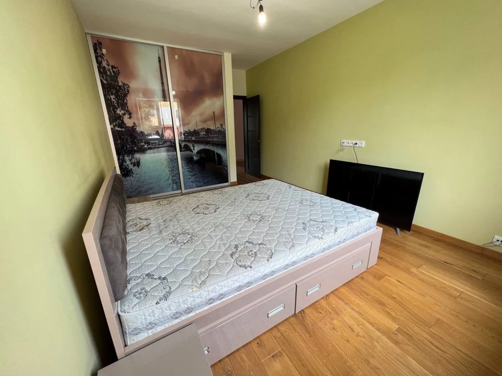 Продам 3-кімнатну новобудову в районі ТЦ "Проспект", 2-й поверх, 96кв.м