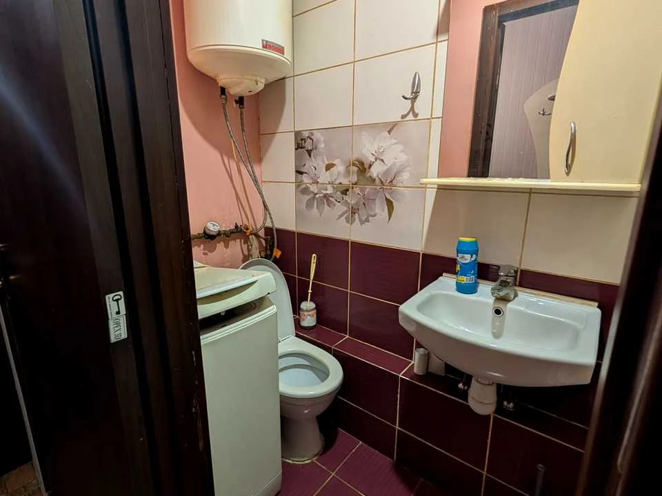 Apartment. Kharkiv, Heroiv Kharkiv prospekt.