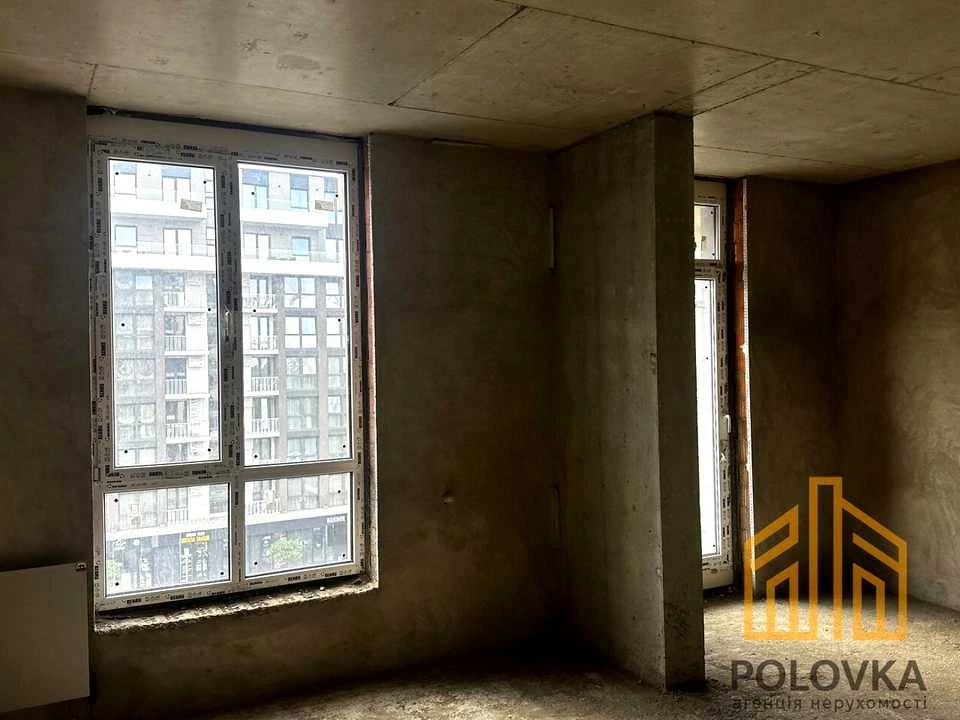 Квартира. Ужгород, Героїв 128-ї Бригади вул. (8 Березня), (F