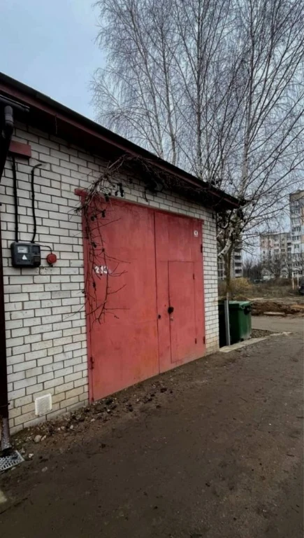 Продам гараж Малікова