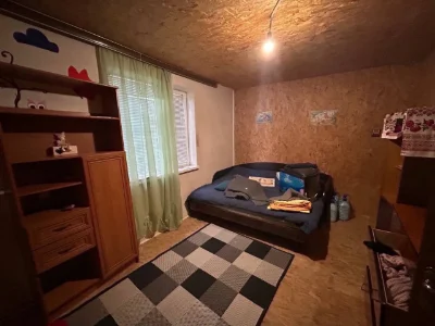 Повноцінний будинок 75 м² район кінотеатр Мир Цілий будинок 20