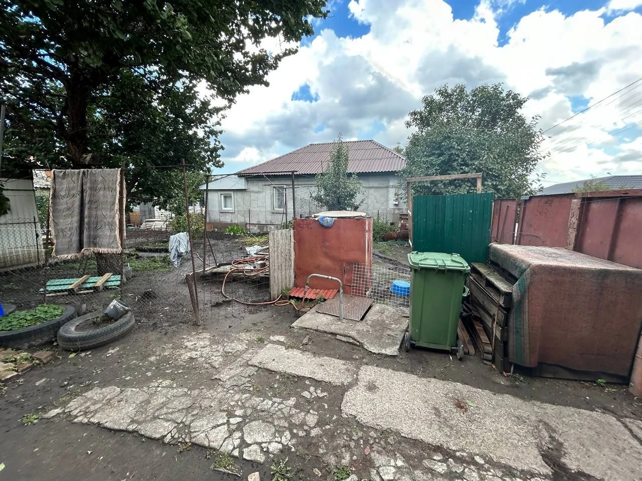 Повноцінний будинок 75 м² район кінотеатр Мир Цілий будинок 20