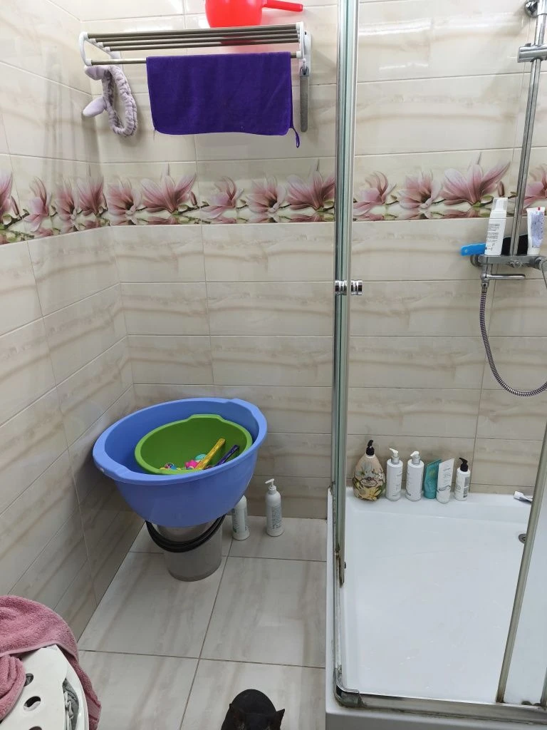 Spacious 4-bedroom apartment, Korabelny