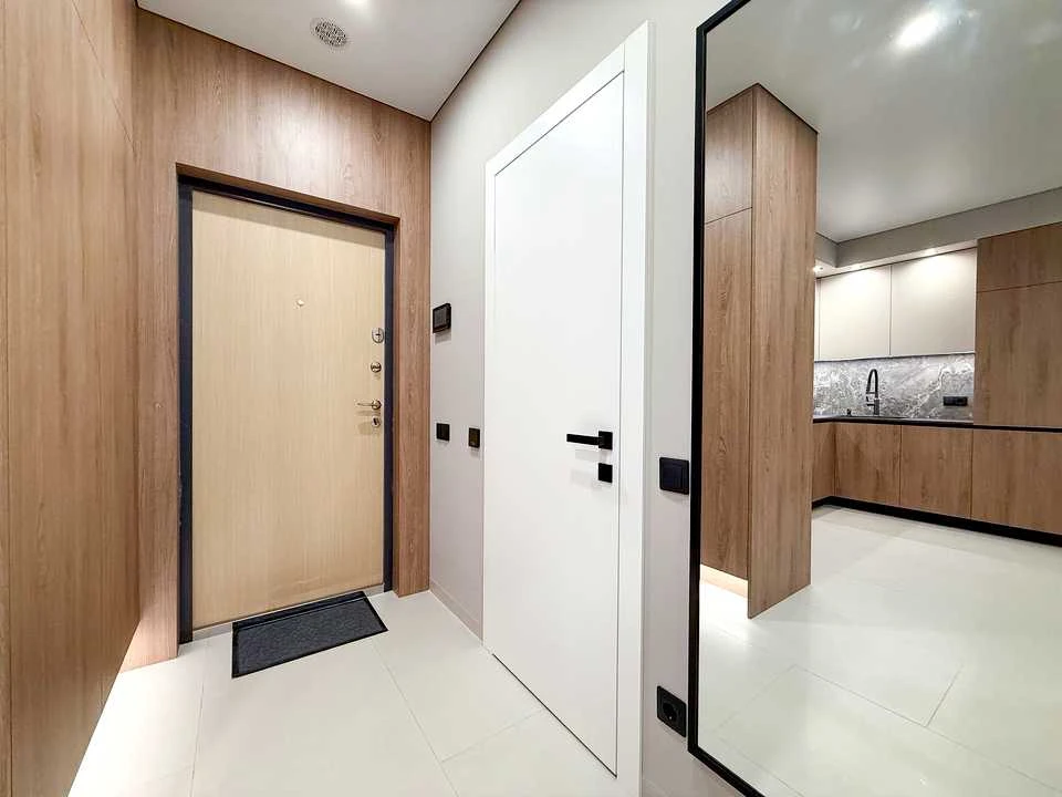 Apartment. Naukі prospekt.